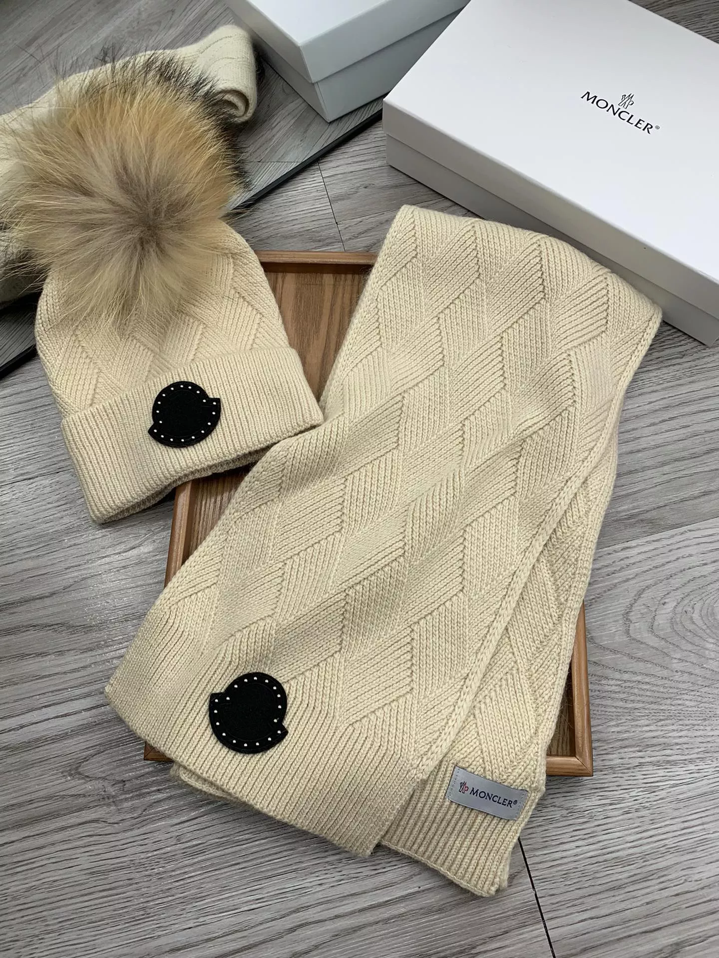 Moncler Hat and Scarf Set Fashionable 4144