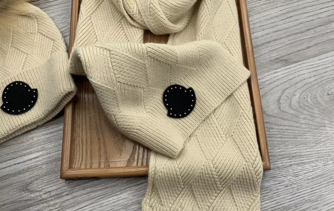 Moncler Hat and Scarf Set Fashionable 4144
