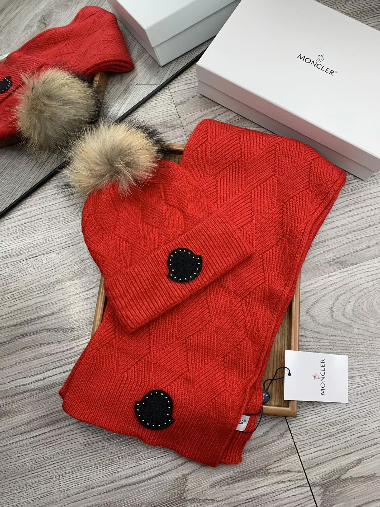 Moncler Hat and Scarf Set Fashionable 747