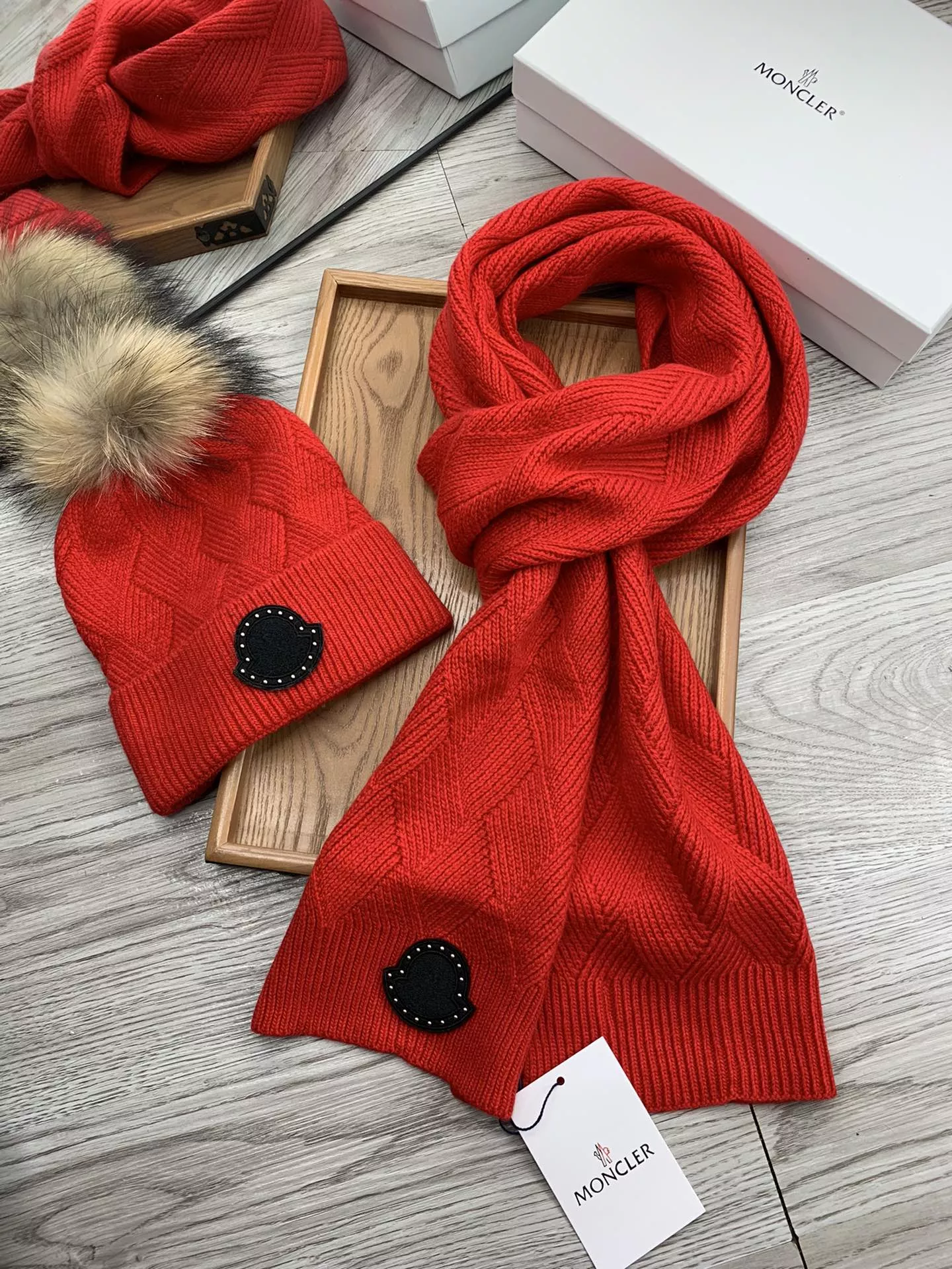 Moncler Hat and Scarf Set Fashionable 747