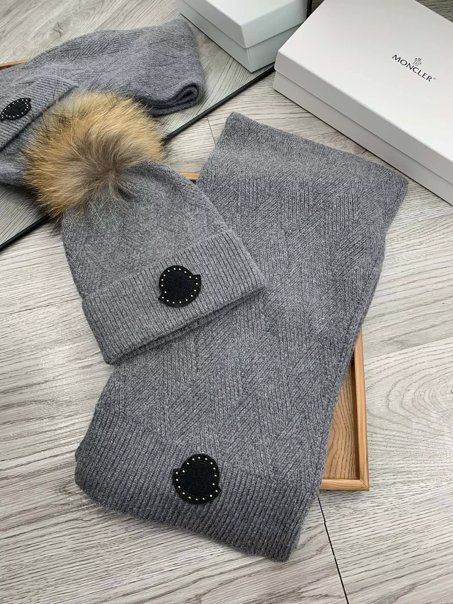 Moncler Hat and Scarf Set GoAnywhere 6616