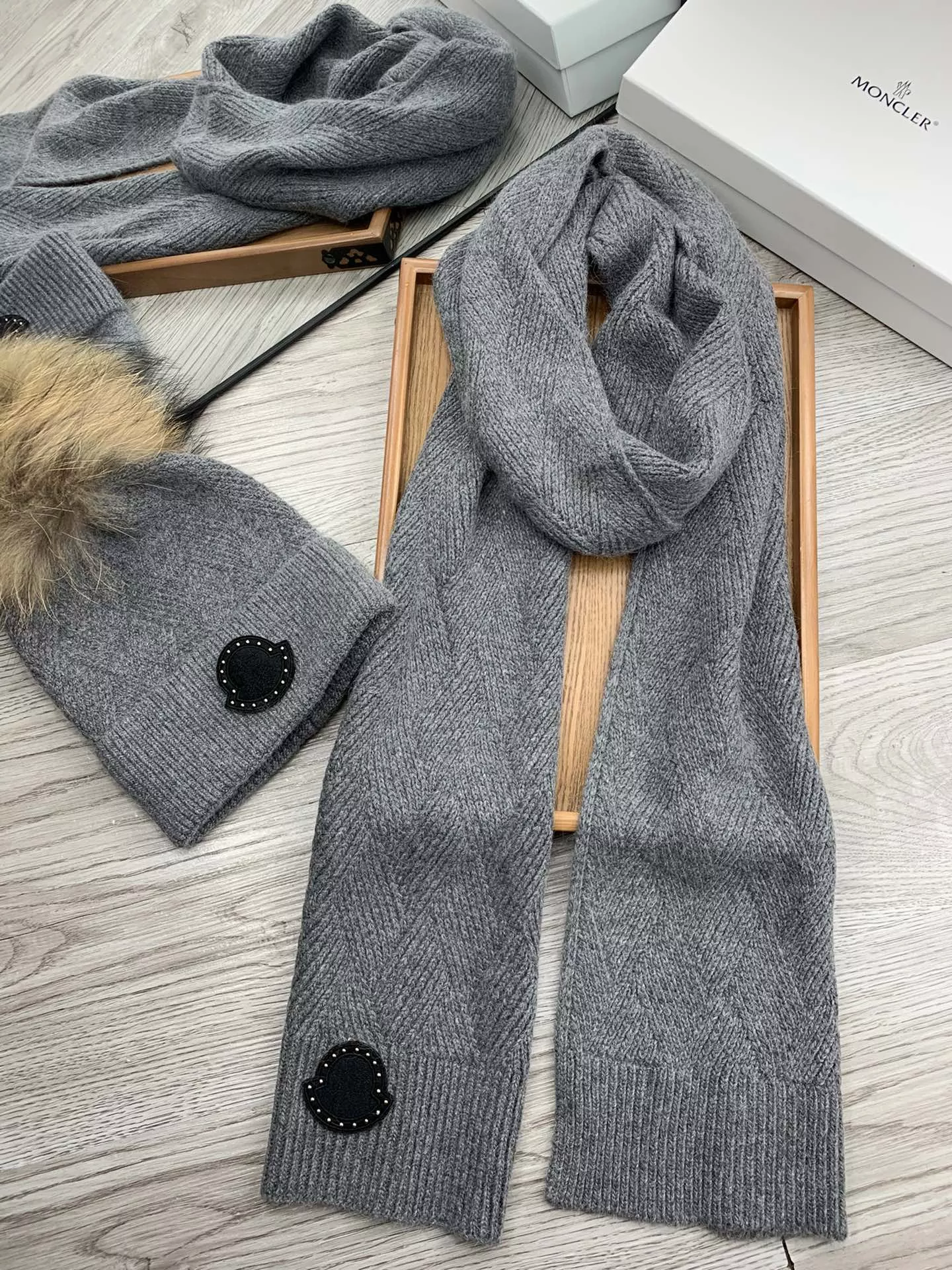 Moncler Hat and Scarf Set GoAnywhere 6616