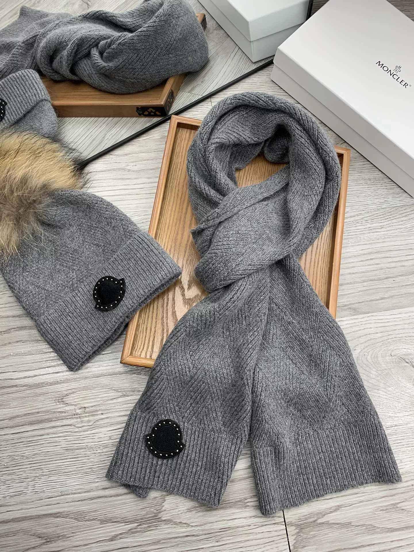 Moncler Hat and Scarf Set GoAnywhere 6616