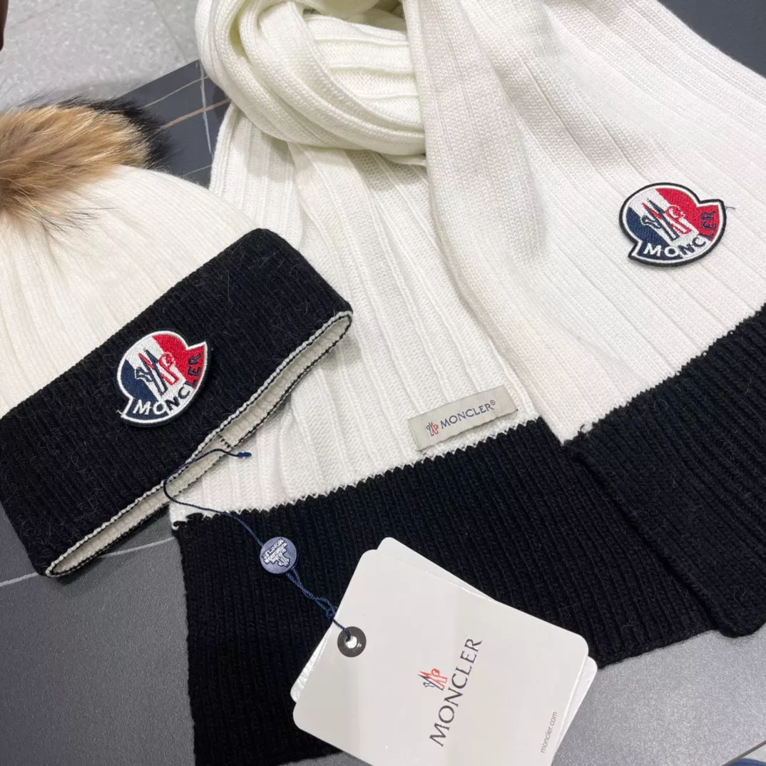 Moncler Hat and Scarf Set Modern 2726
