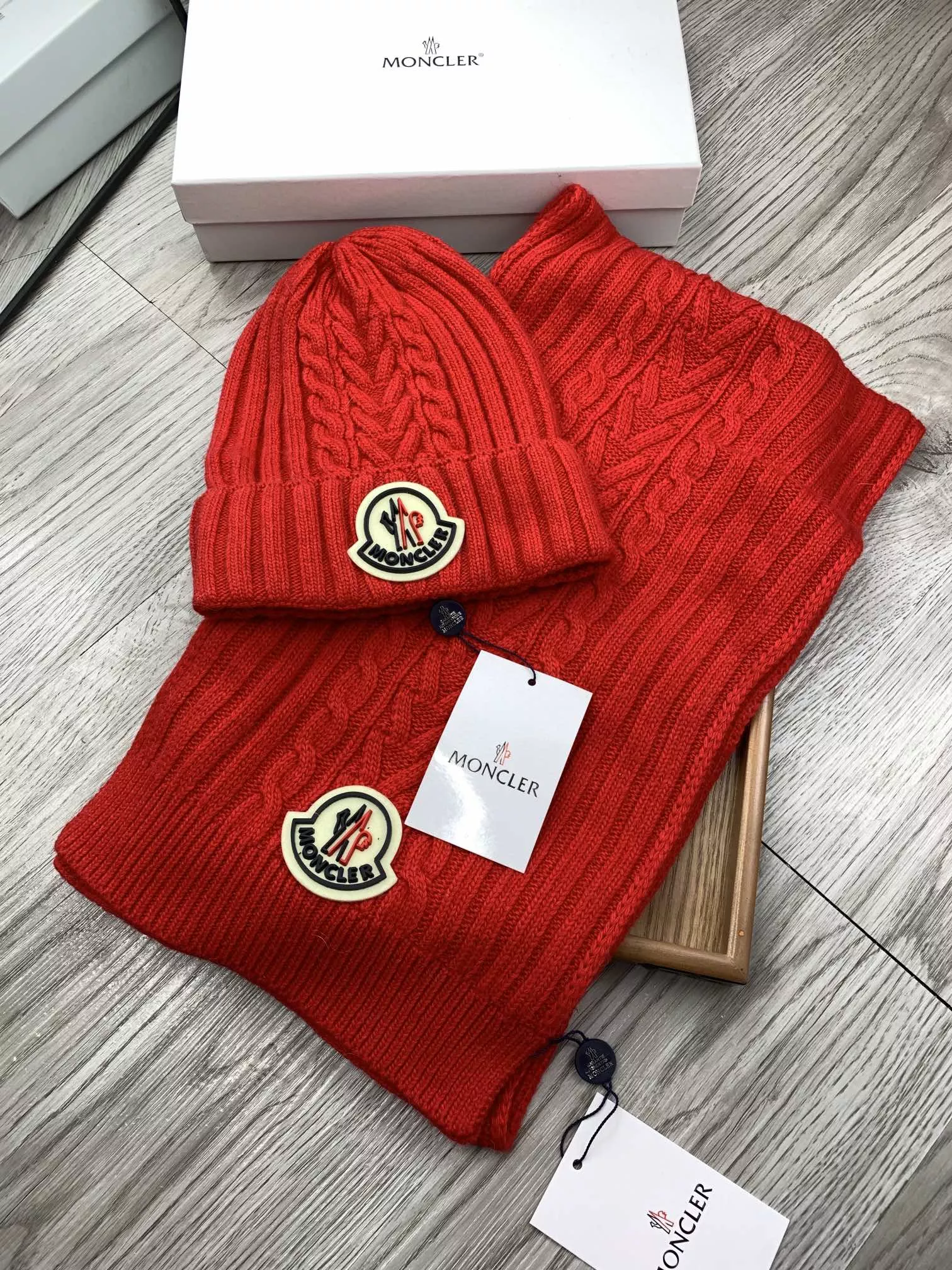 Moncler Hat and Scarf Set Refined 4425