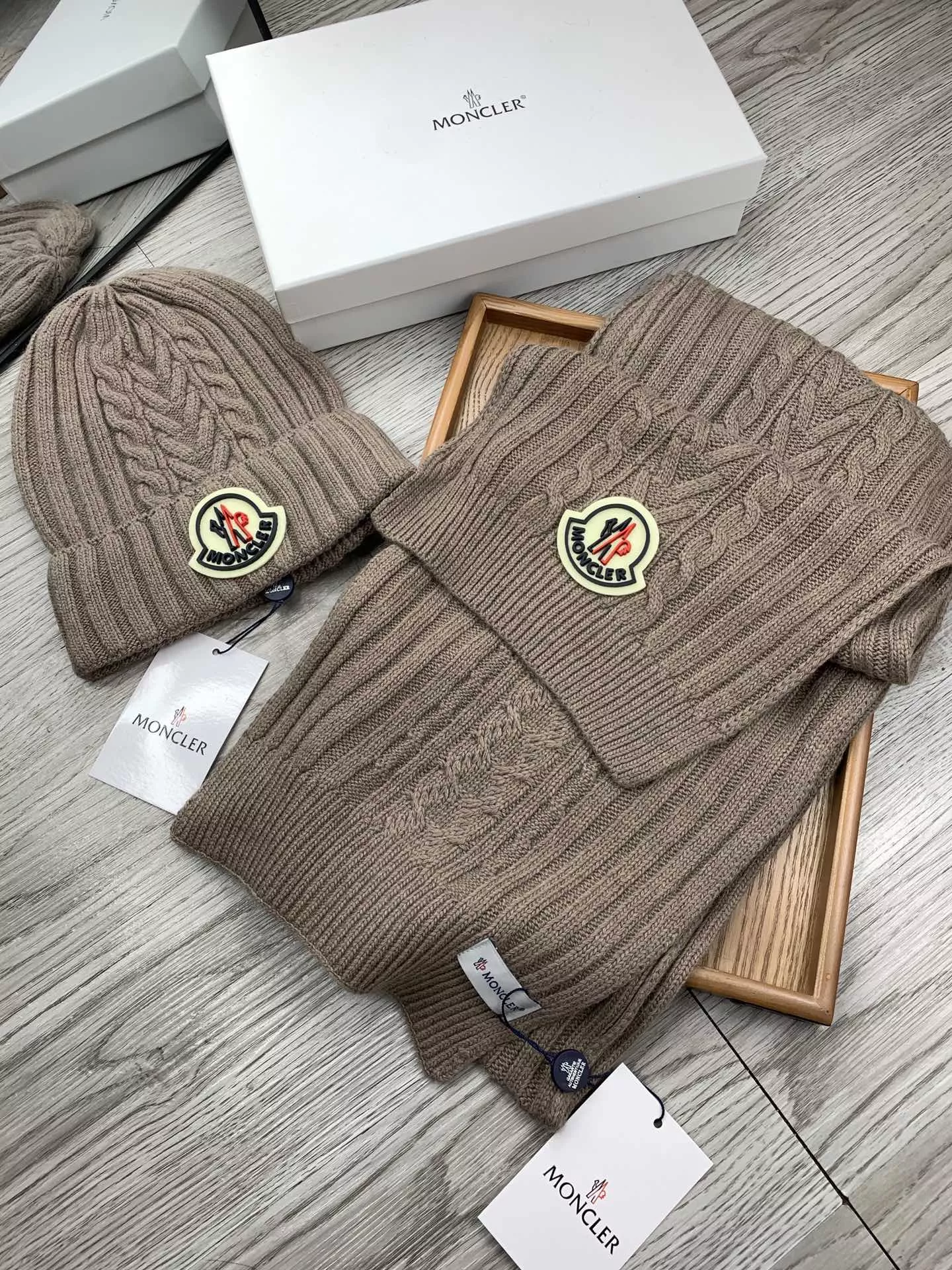 Moncler Hat and Scarf Set SportInspired 1003