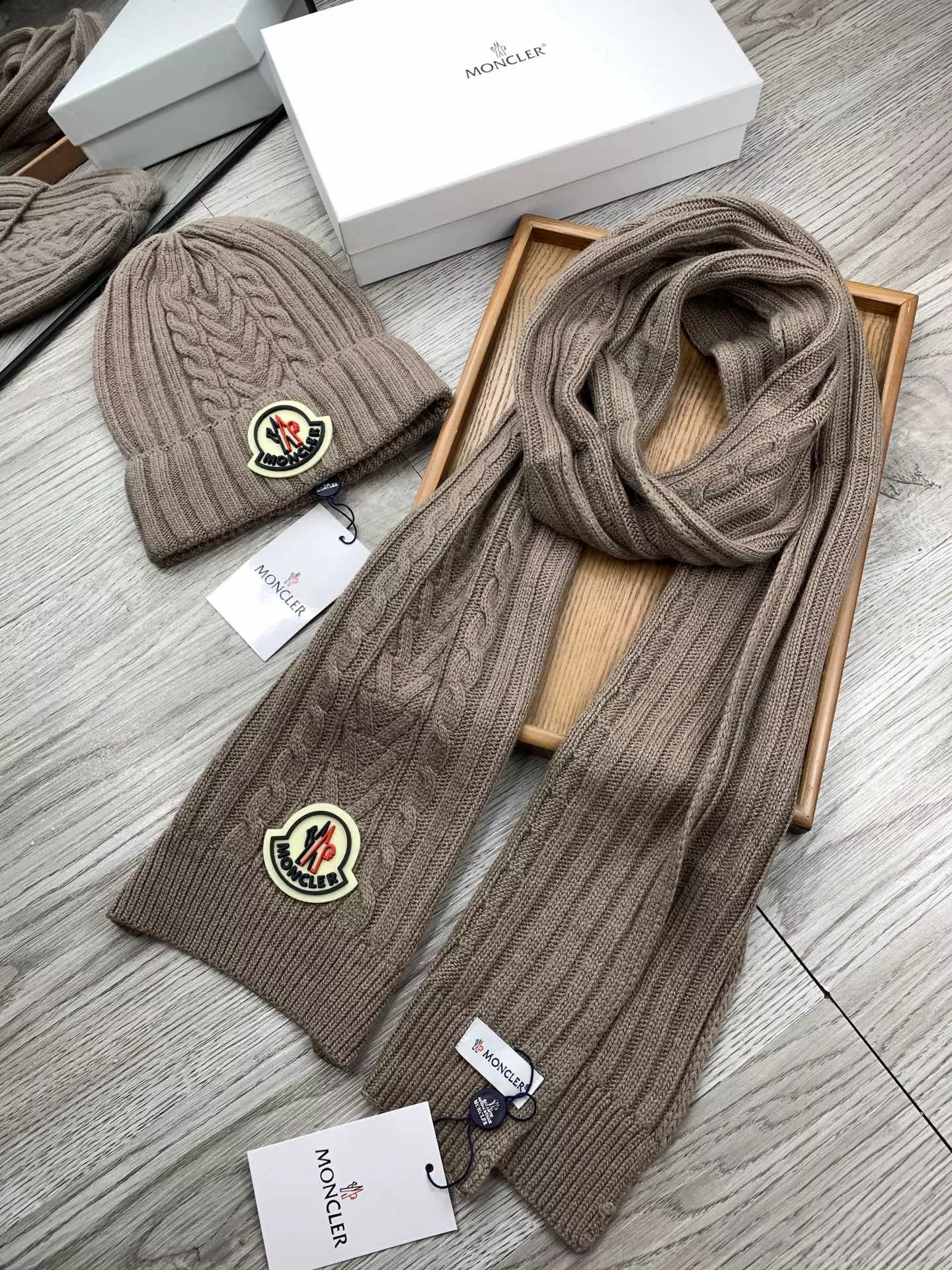 Moncler Hat and Scarf Set SportInspired 1003