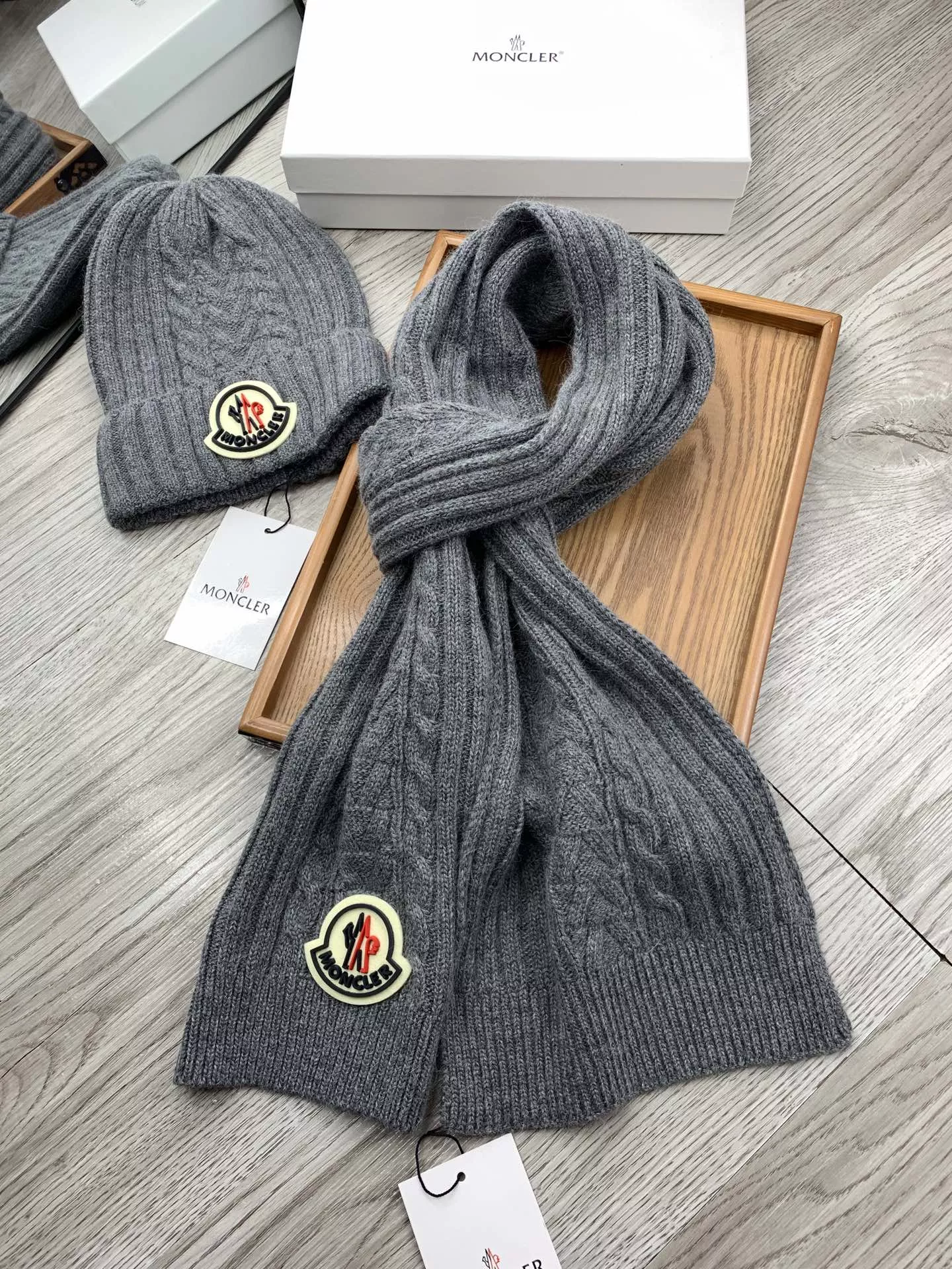 Moncler Hat and Scarf Set Trendy 462