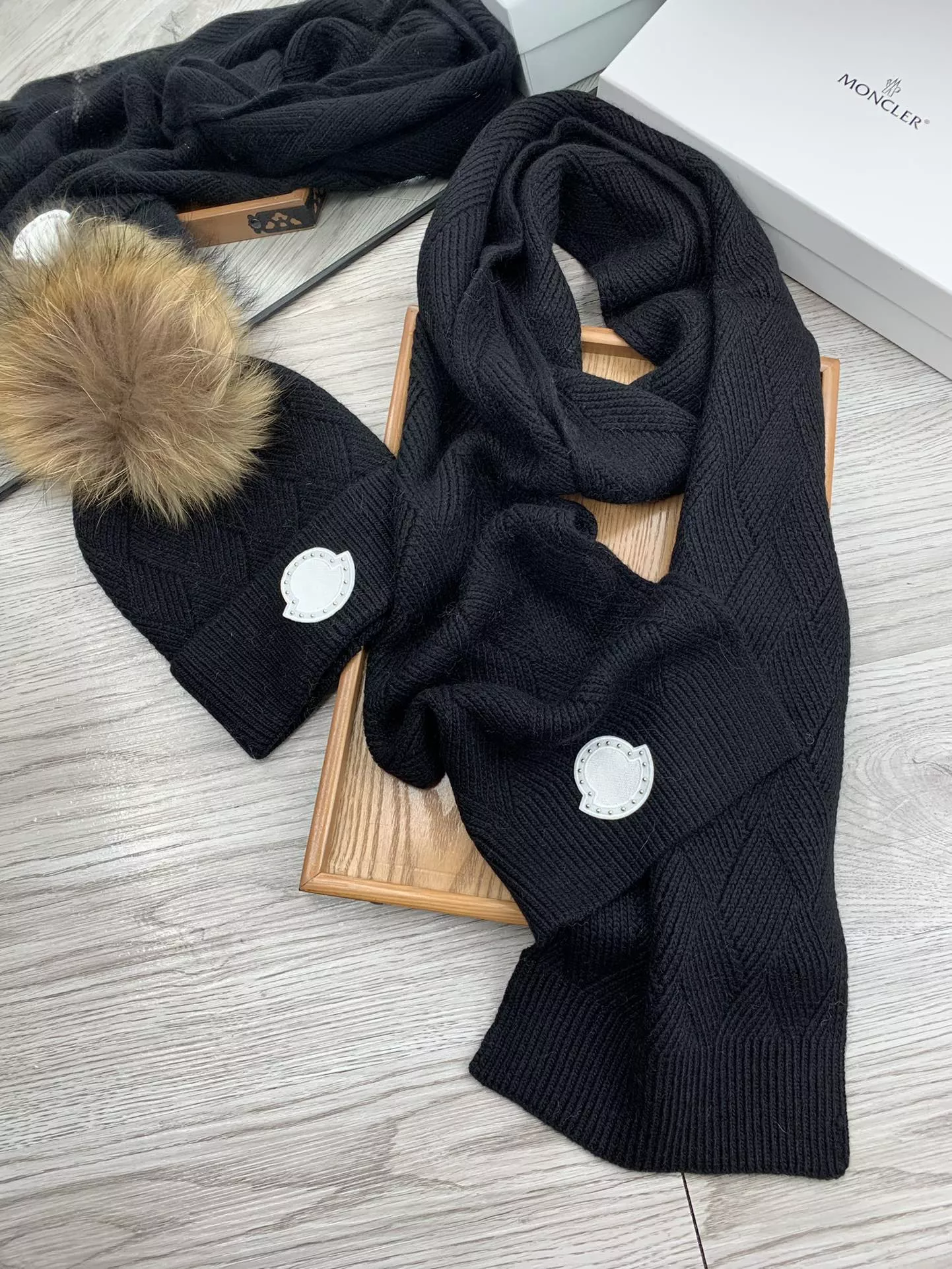 Moncler Hat and Scarf Set Unique 2374