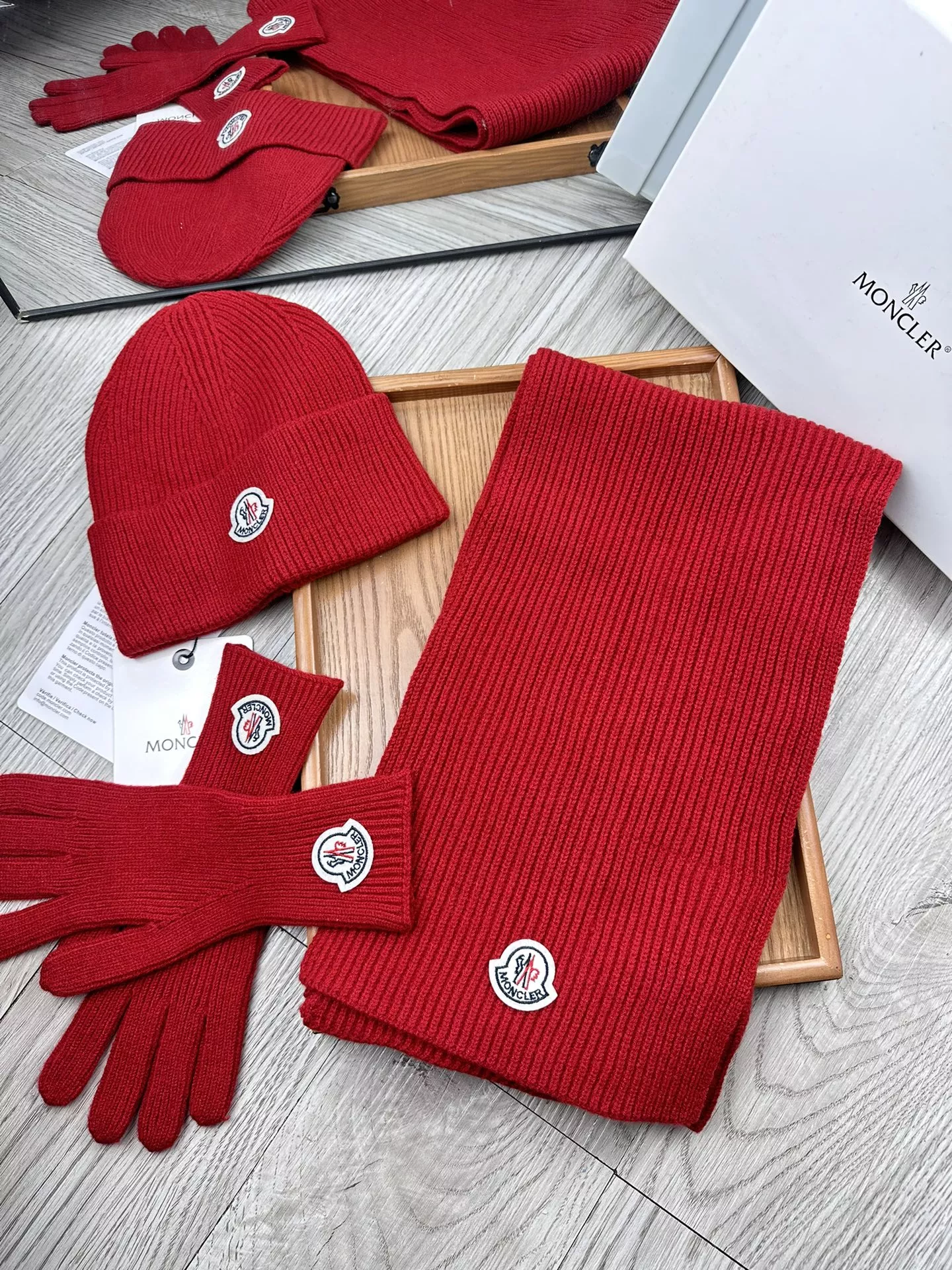 Moncler Hat and Scarf and Glove Set Bold 8490