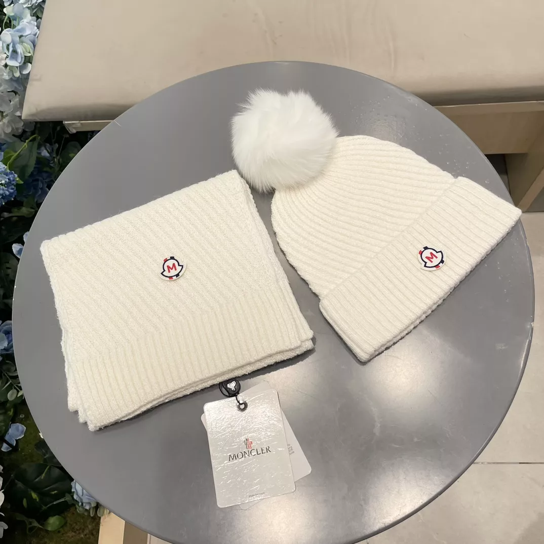 Moncler Hat and Scarf and Glove Set Comfortable 7772