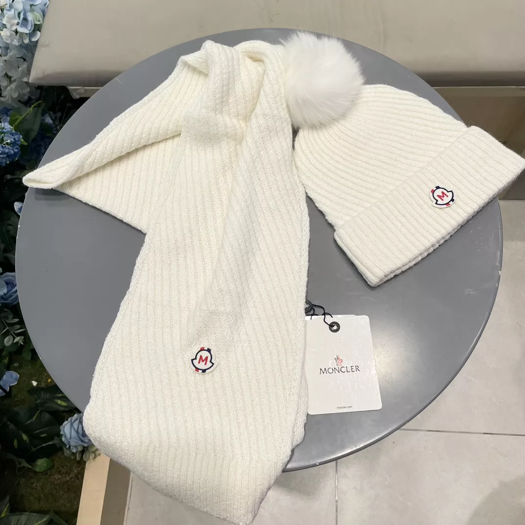 Moncler Hat and Scarf and Glove Set Comfortable 7772