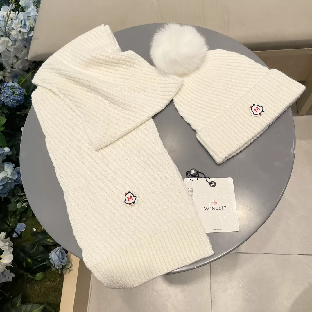 Moncler Hat and Scarf and Glove Set Comfortable 7772