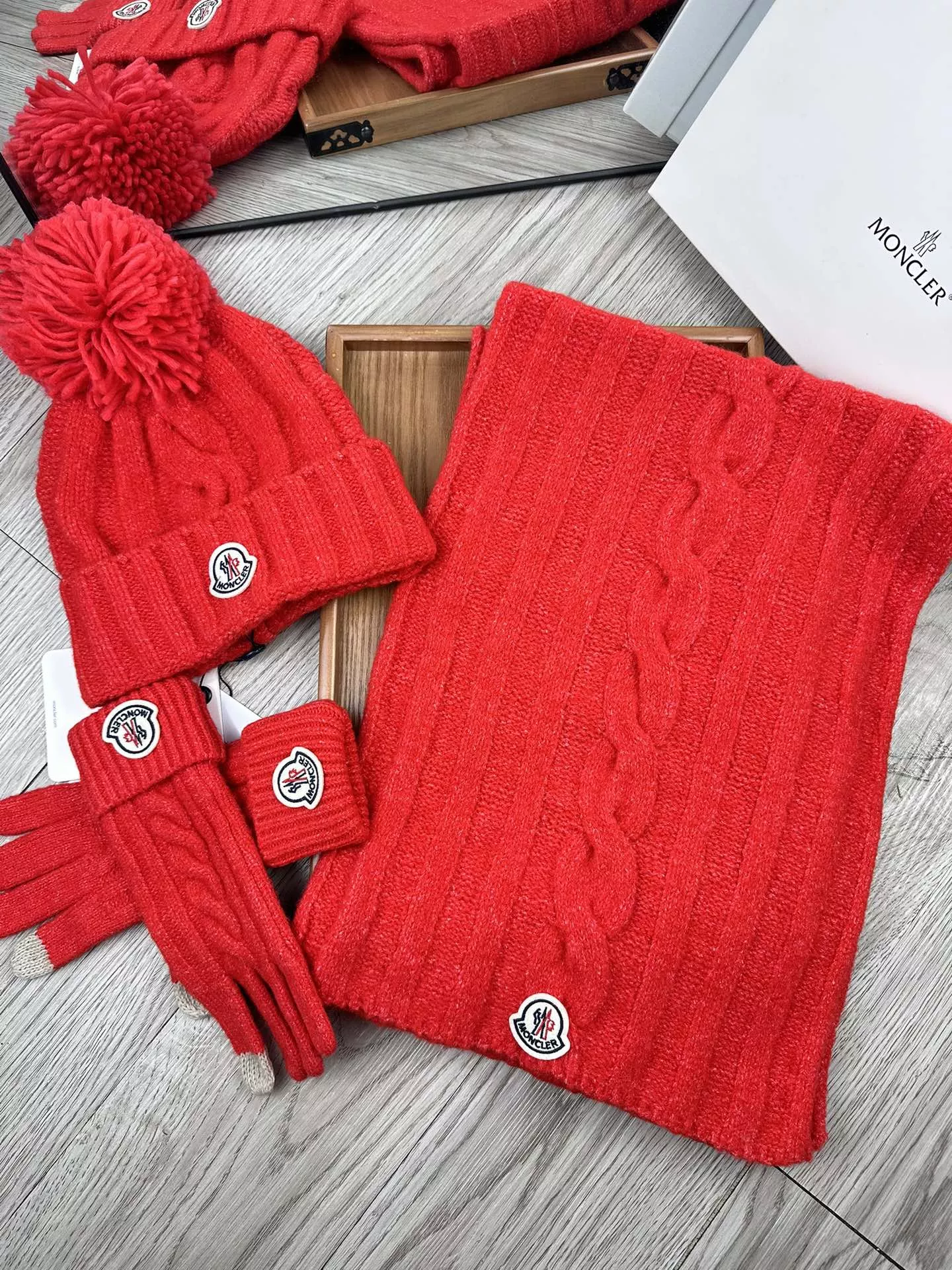 Moncler Hat and Scarf and Glove Set NewStyle 8677