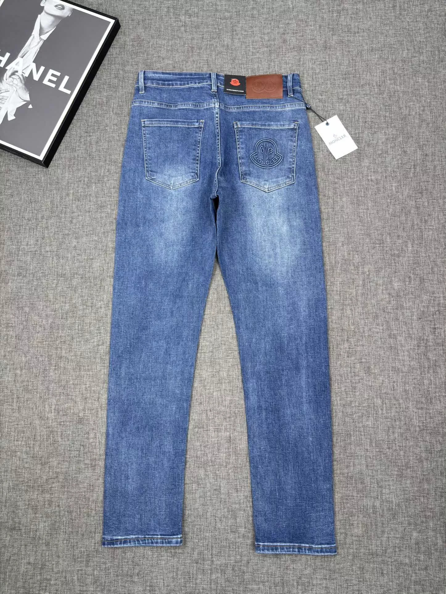 Moncler Jeans For Men AllSeason 5225