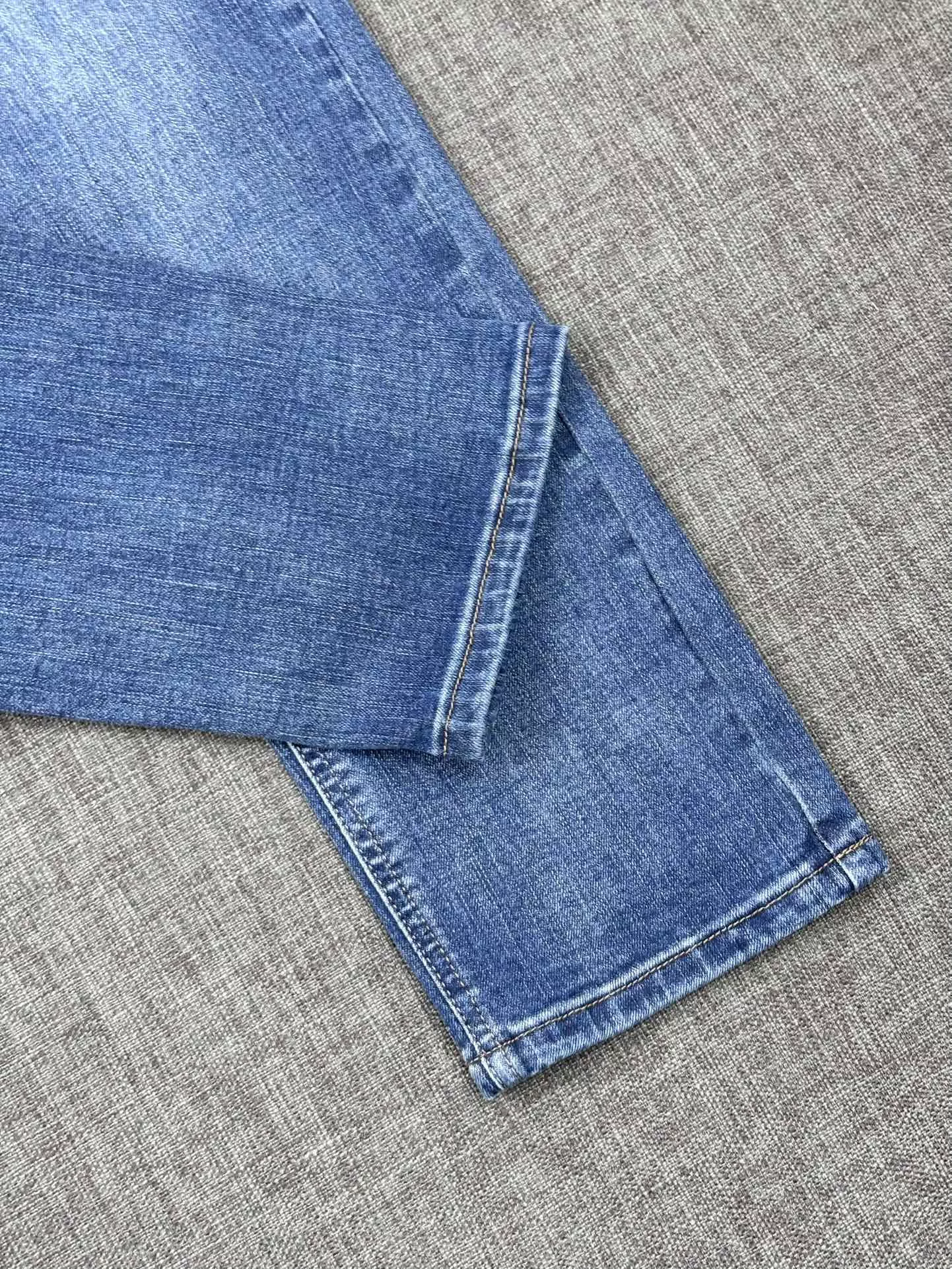Moncler Jeans For Men AllSeason 5225