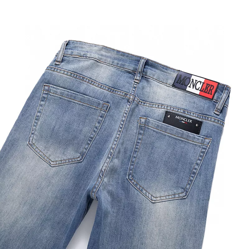 Moncler Jeans For Men Vibrant 1131