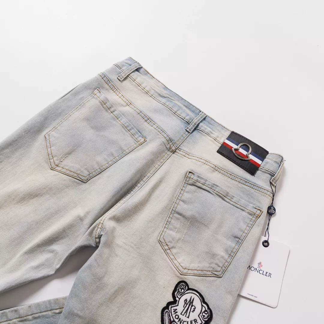 Moncler Jeans For Men Vibrant 545