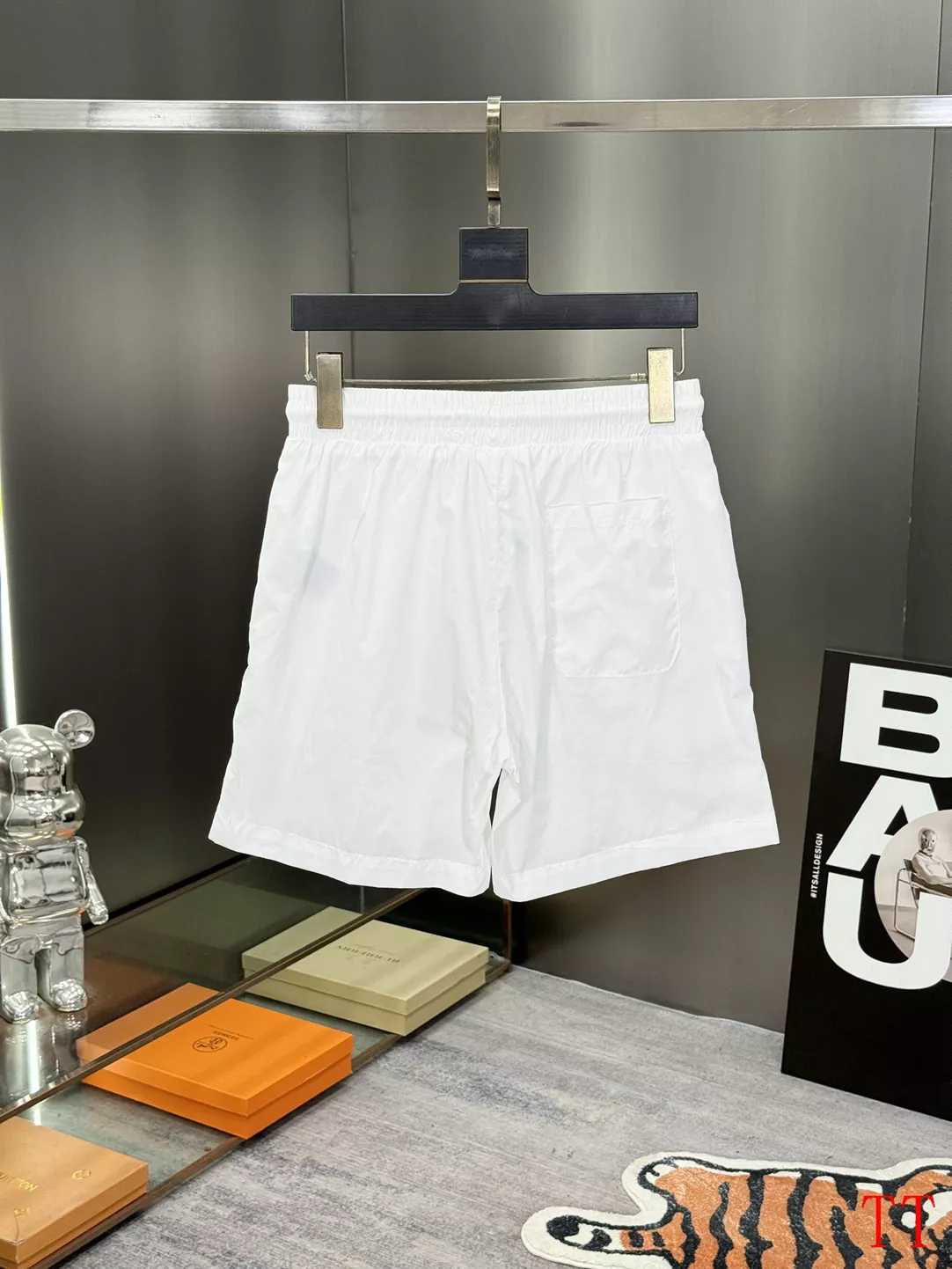Moncler Pants For Men Trendsetting 4829
