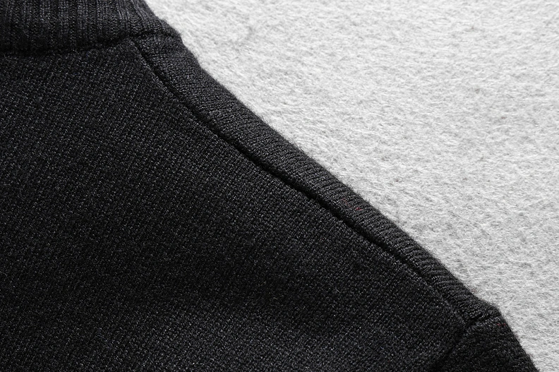 Moncler Sweaters Long Sleeved For Men Sophisticated 8452