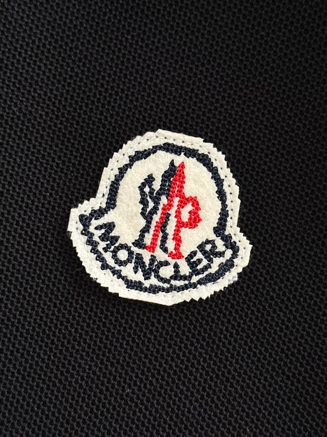 Moncler T-Shirts Short Sleeved For Men Comfortable 1825