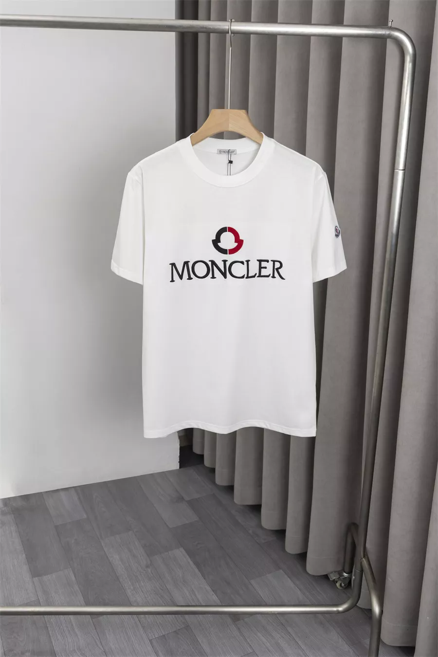 Moncler T-Shirts Short Sleeved For Men Comfortable 6834