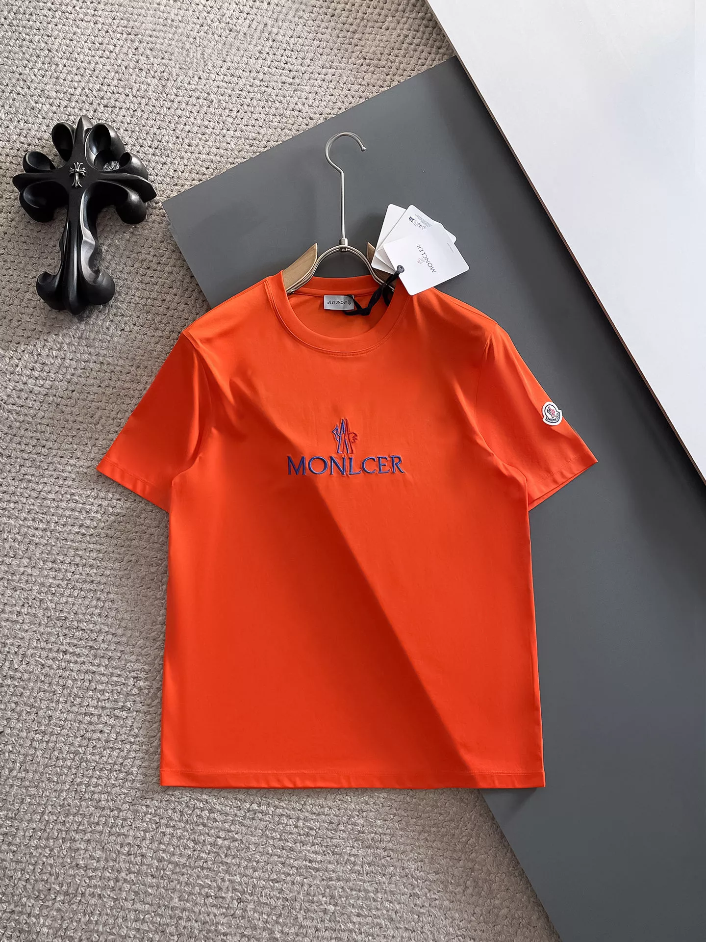 Moncler T-Shirts Short Sleeved For Men Durable 3509