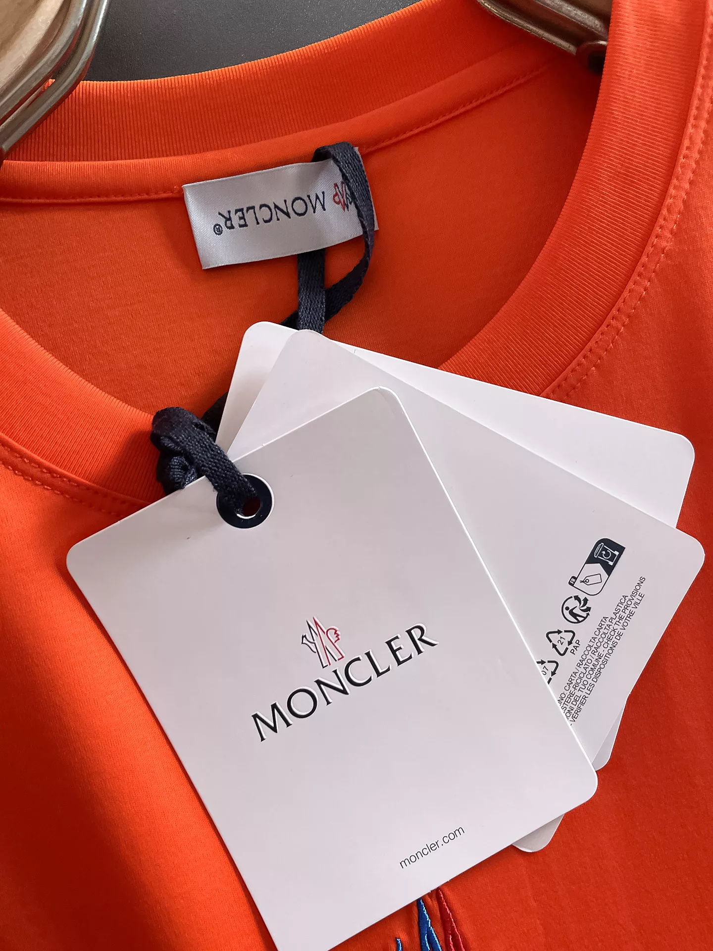 Moncler T-Shirts Short Sleeved For Men Durable 3509