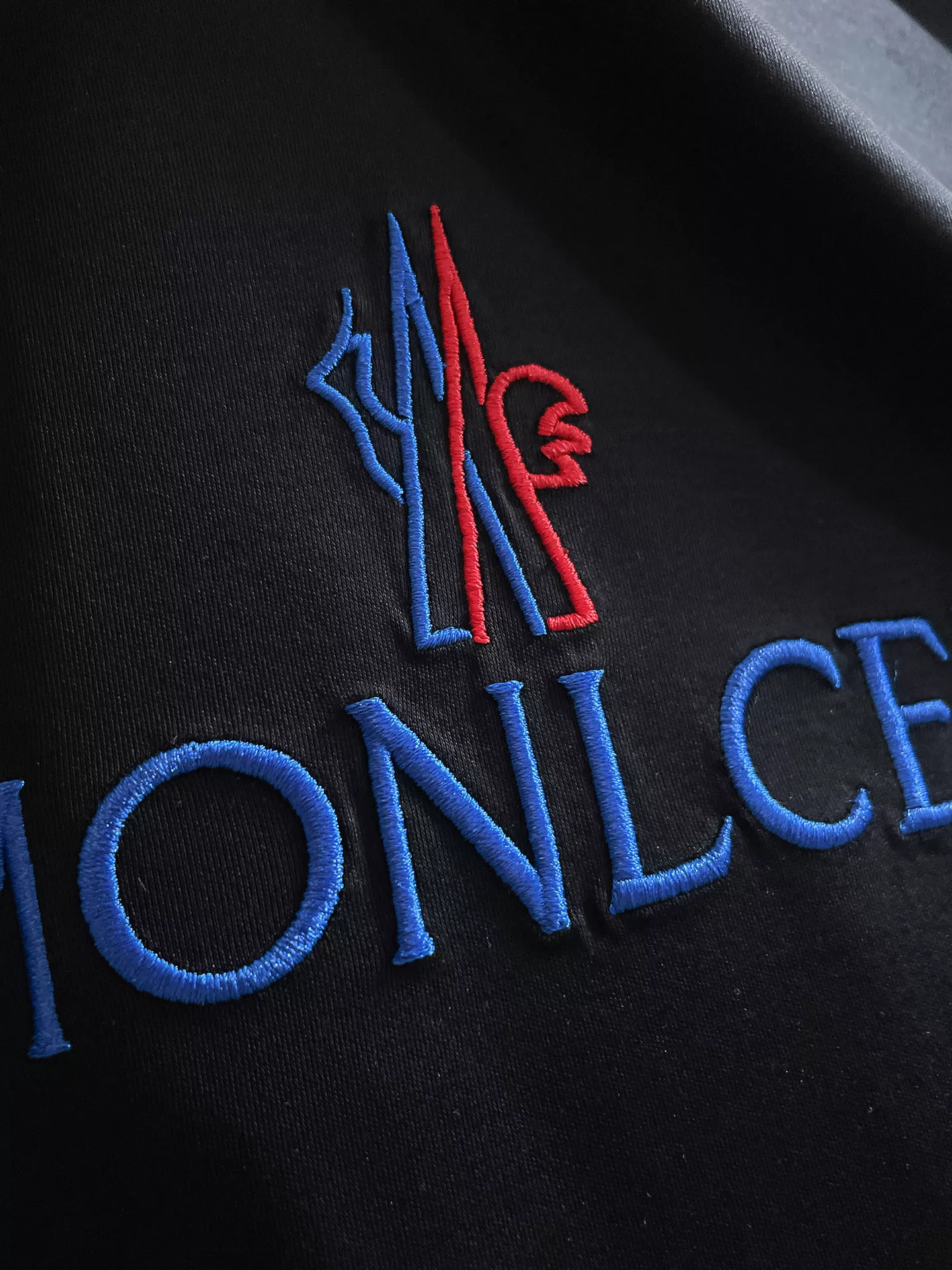 Moncler T-Shirts Short Sleeved For Men EasyMatch 6984