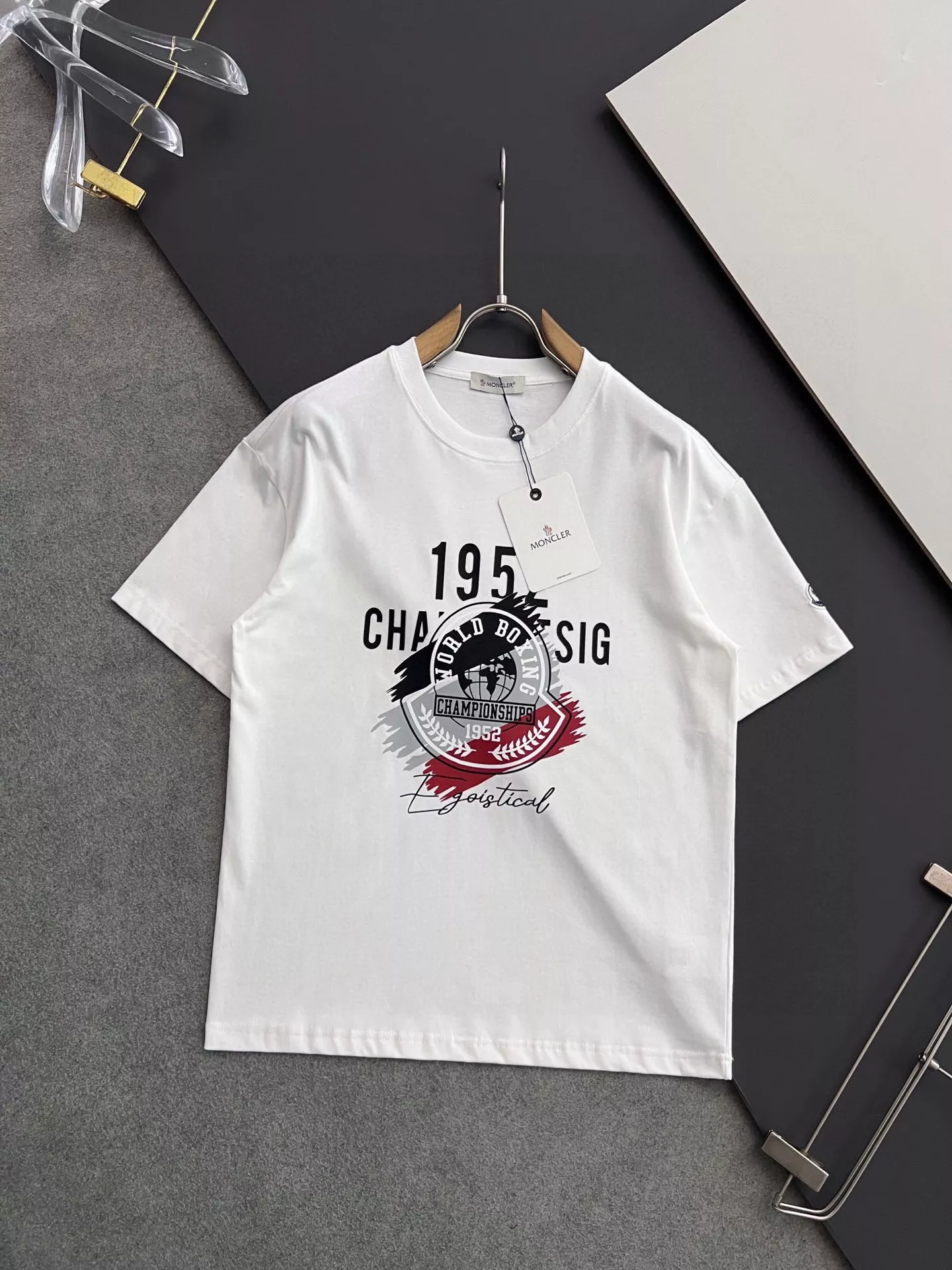 Moncler T-Shirts Short Sleeved For Men EasyMatch 9165
