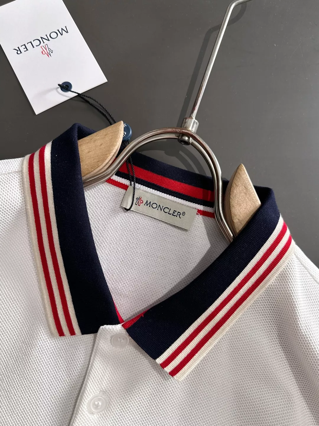 Moncler T-Shirts Short Sleeved For Men Functional 8055