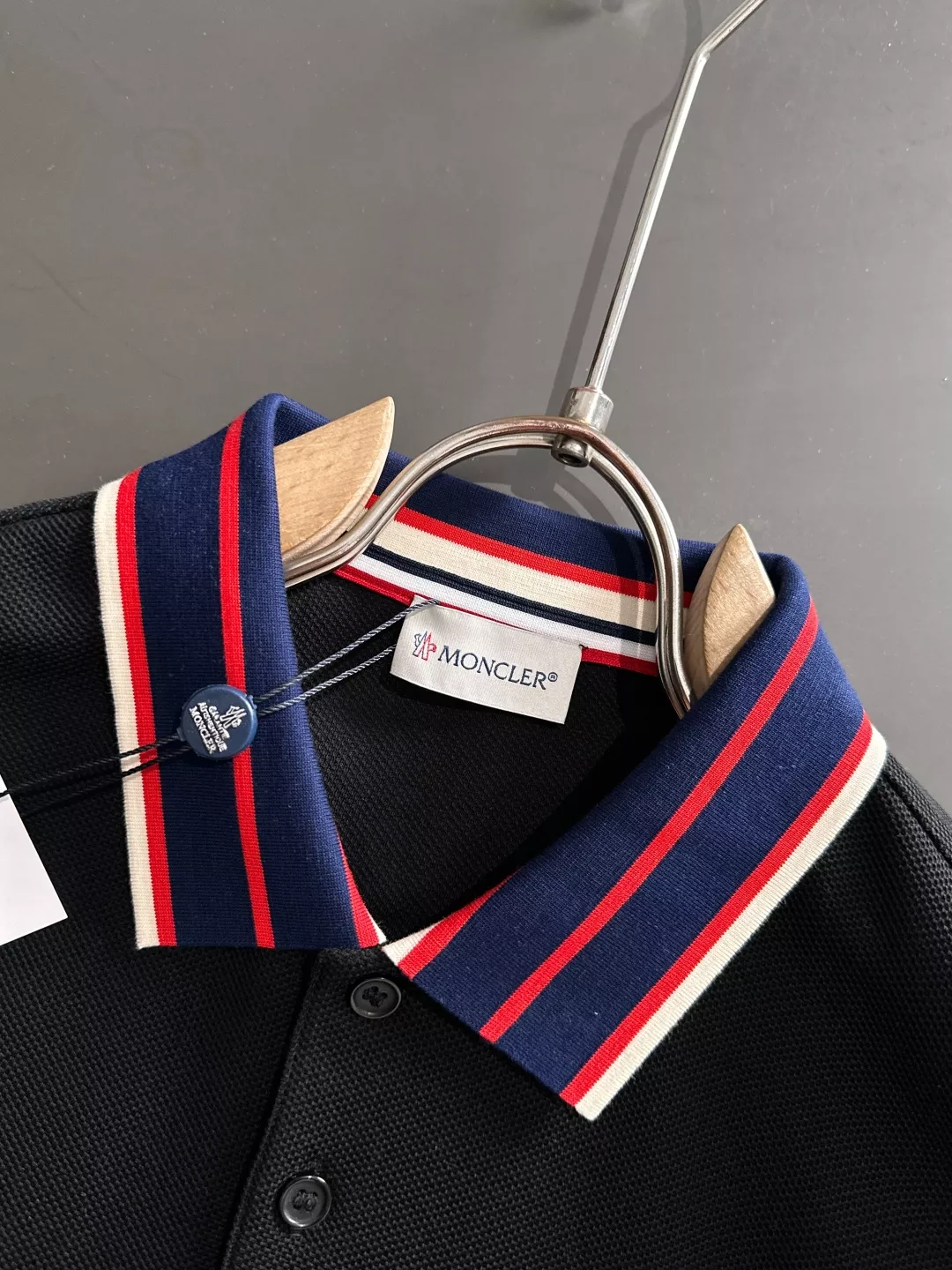 Moncler T-Shirts Short Sleeved For Men ModernLook 457
