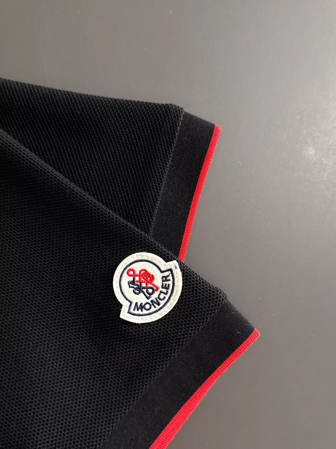 Moncler T-Shirts Short Sleeved For Men ModernLook 457