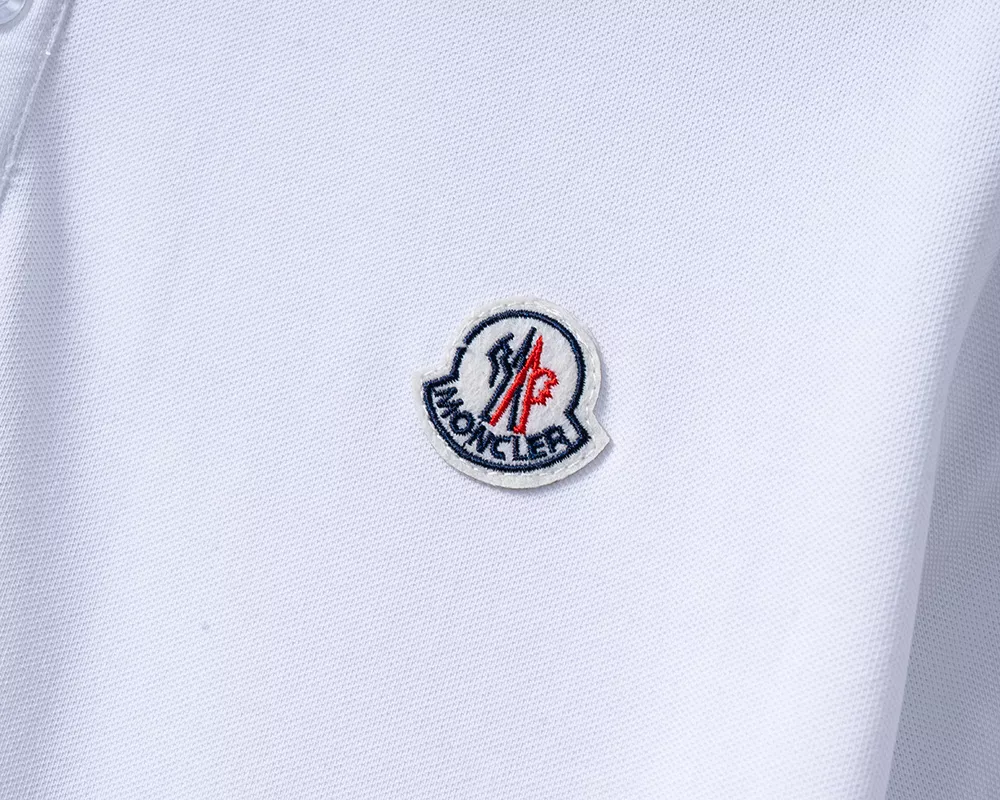 Moncler T-Shirts Short Sleeved For Men Resilient 4668
