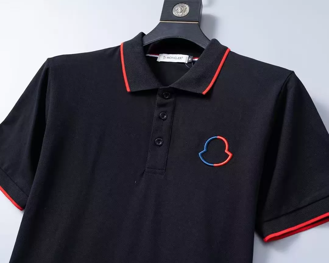 Moncler T-Shirts Short Sleeved For Men Soft 3832