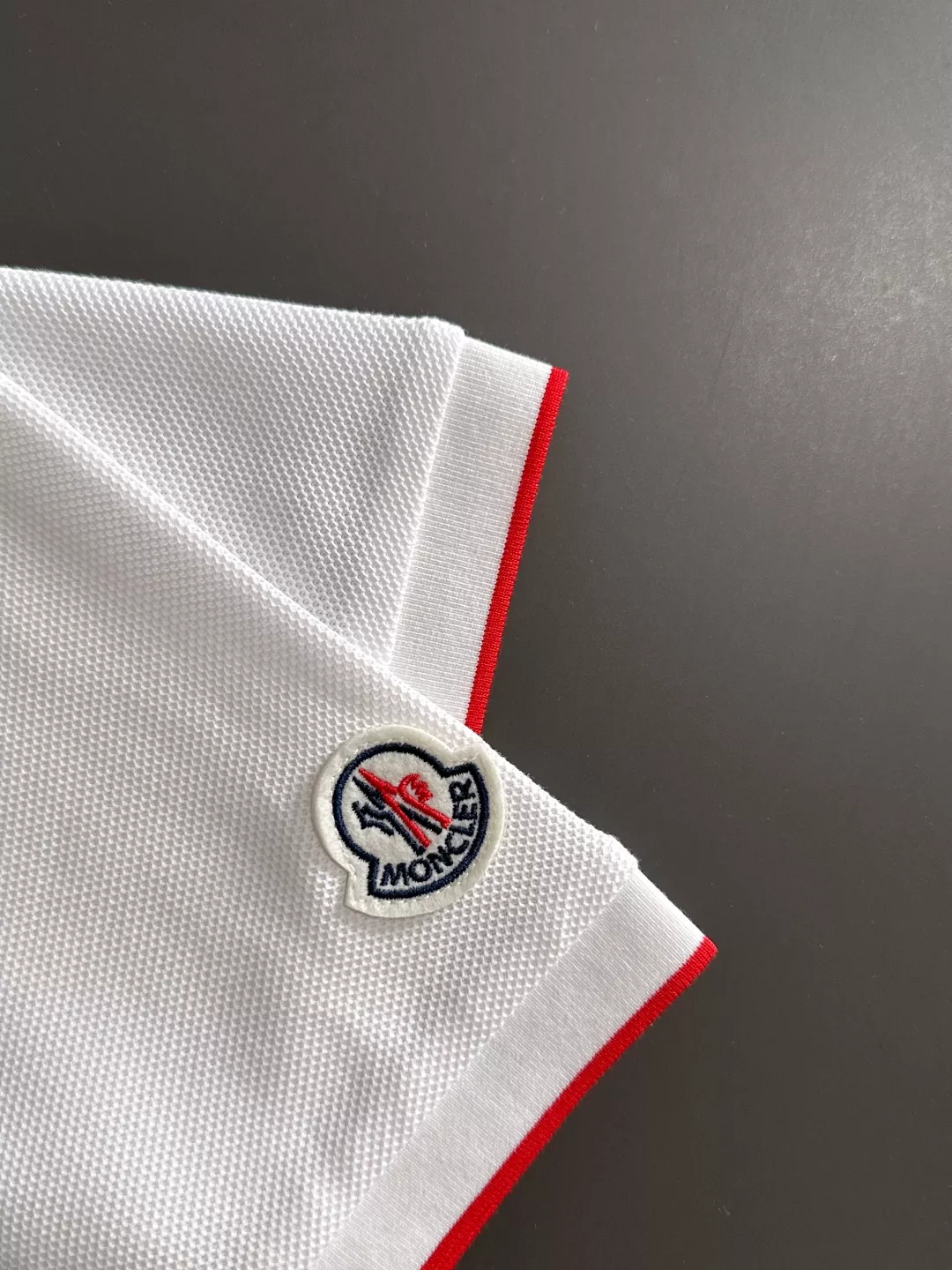 Moncler T-Shirts Short Sleeved For Men Stylish 2697