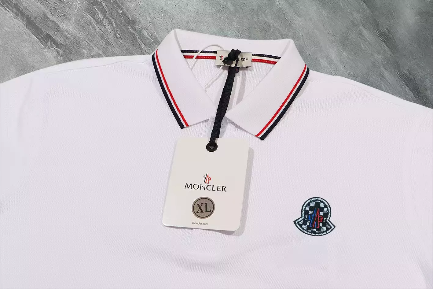 Moncler T-Shirts Short Sleeved For Men Timeless 1385