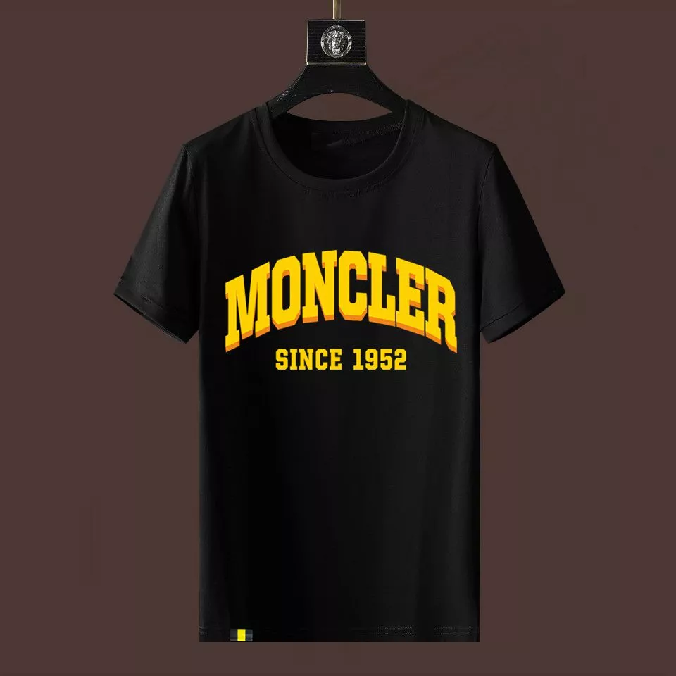 Moncler T-Shirts Short Sleeved For Men Trendy 7342