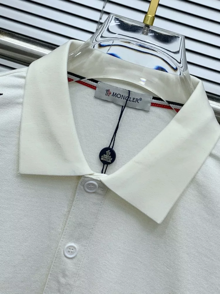 Moncler T-Shirts Short Sleeved For Men Trendy 7715