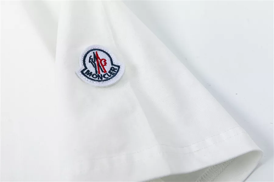 Moncler T-Shirts Short Sleeved For Men Versatile 3816