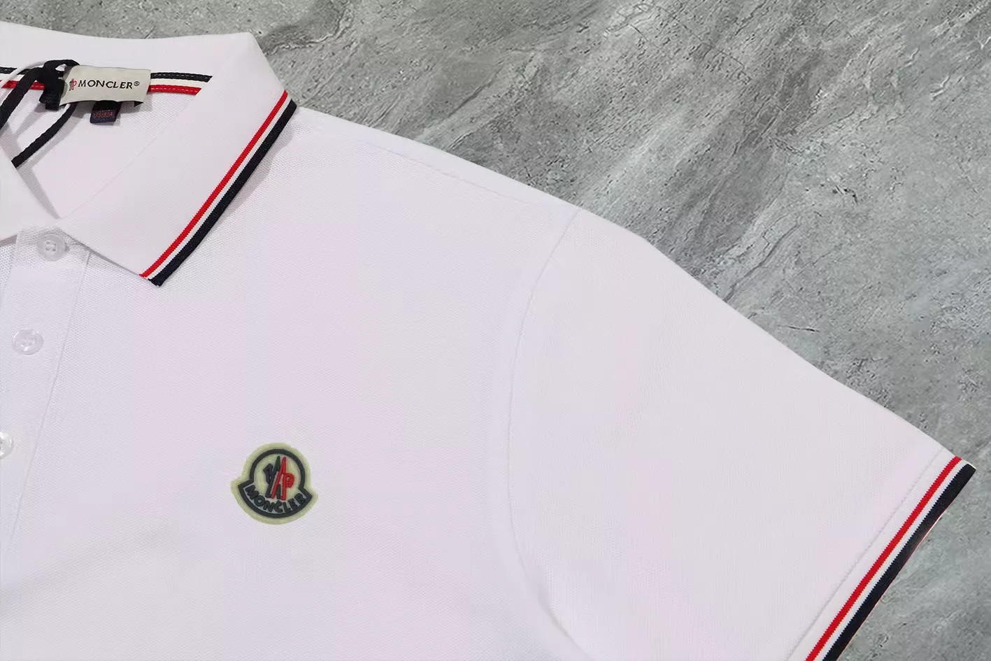 Moncler T-Shirts Short Sleeved For Men Vibrant 7514