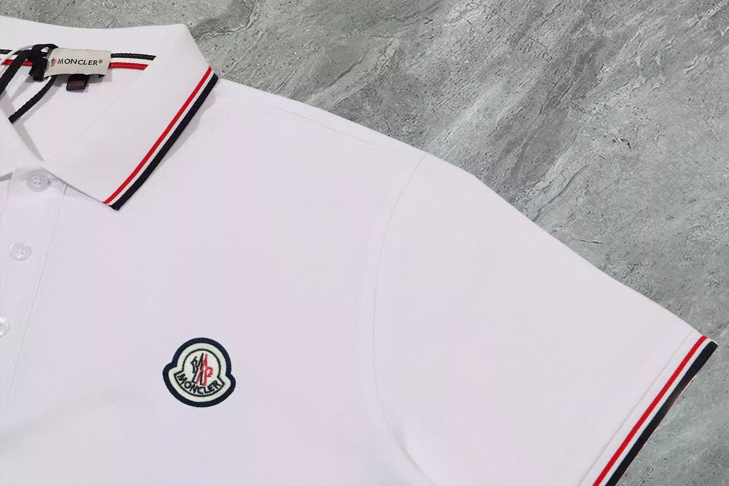 Moncler T-Shirts Short Sleeved For Men WellDesigned 2057