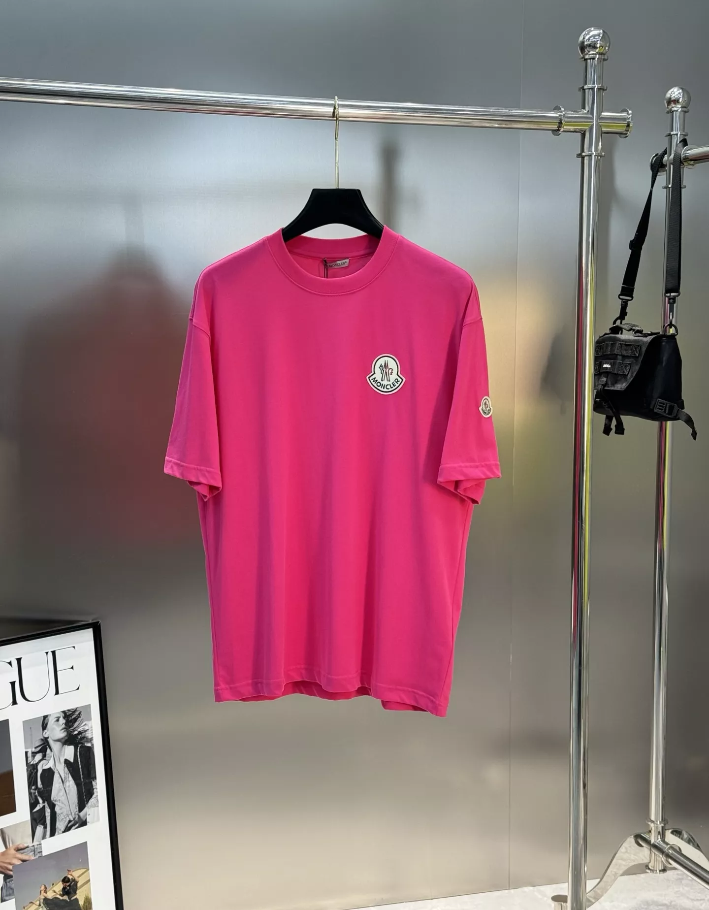 Moncler T-Shirts Short Sleeved For Unisex Durable 7496