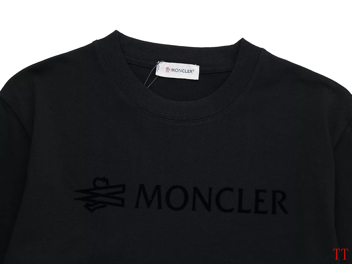 Moncler T-Shirts Short Sleeved For Unisex Sleek 7731