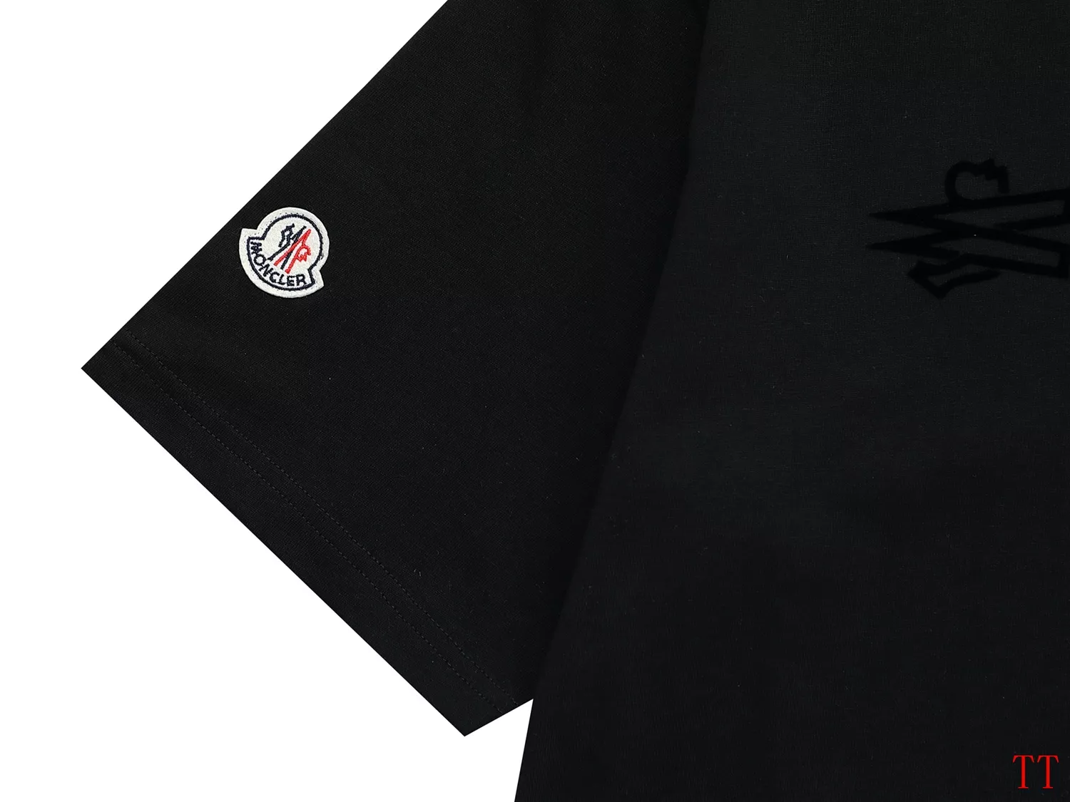 Moncler T-Shirts Short Sleeved For Unisex Sleek 7731