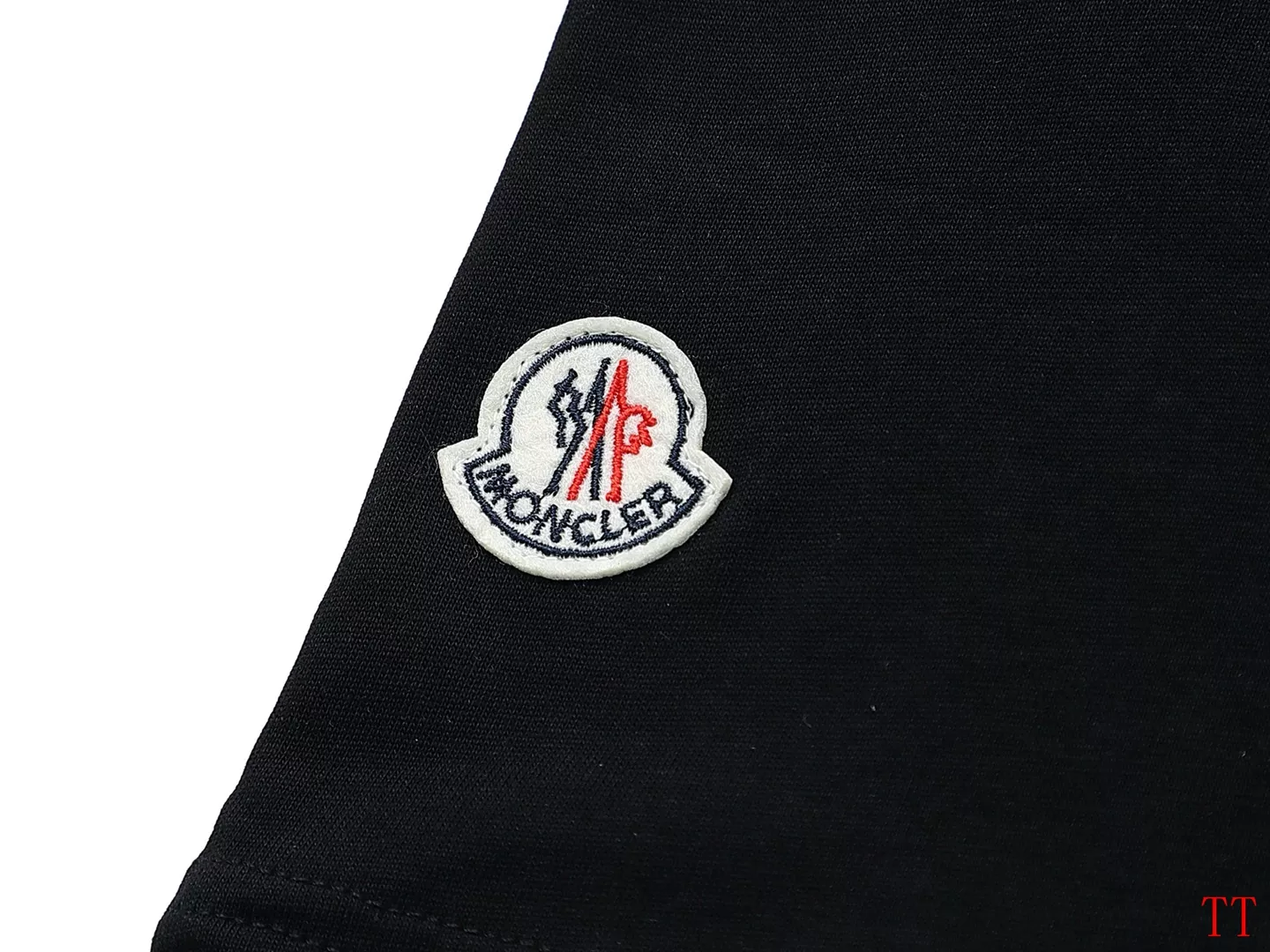 Moncler T-Shirts Short Sleeved For Unisex Sleek 7731