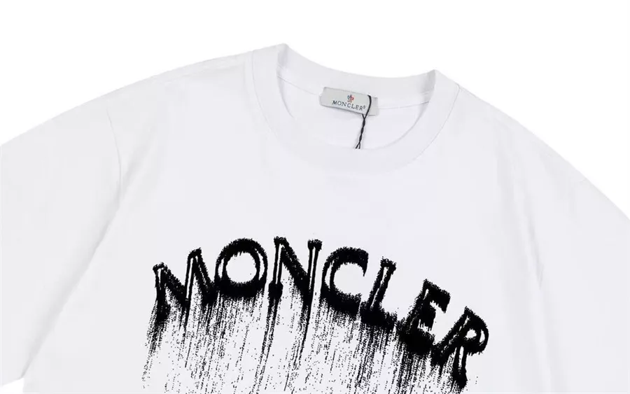 Moncler T-Shirts Short Sleeved For Unisex Sophisticated 8172