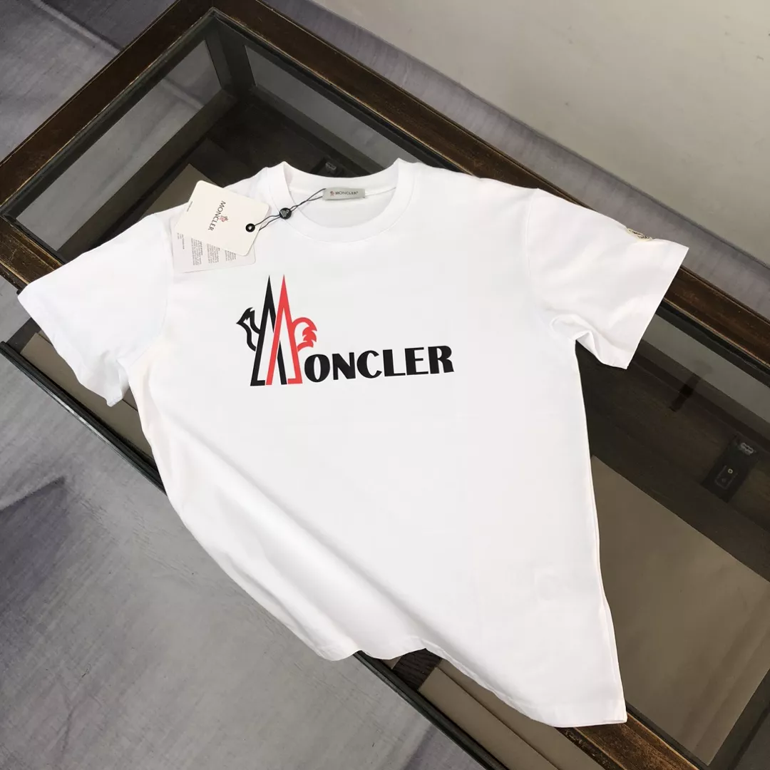 Moncler T-Shirts Short Sleeved For Unisex Timeless 5111