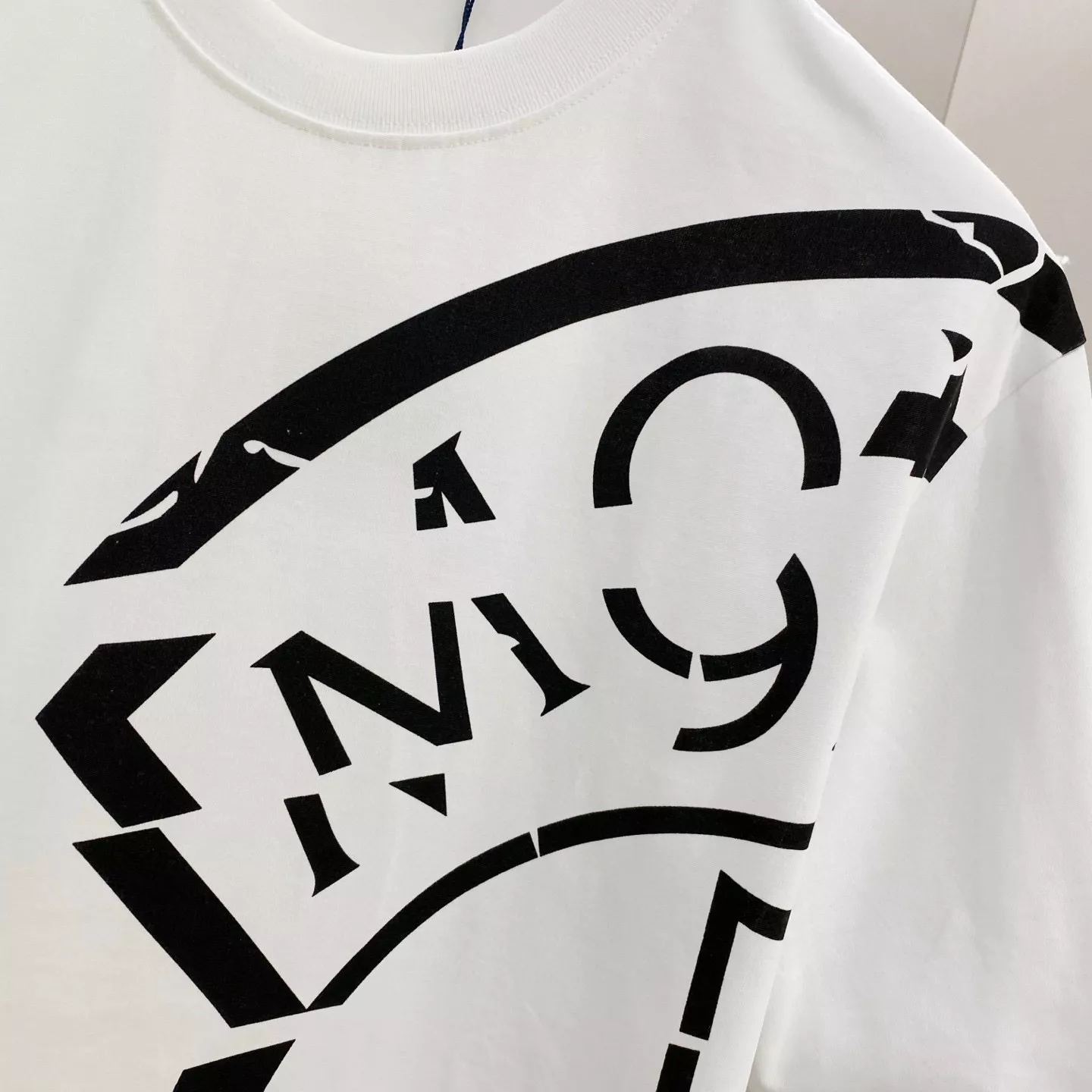 Moncler T-Shirts Short Sleeved For Unisex WellDesigned 9652