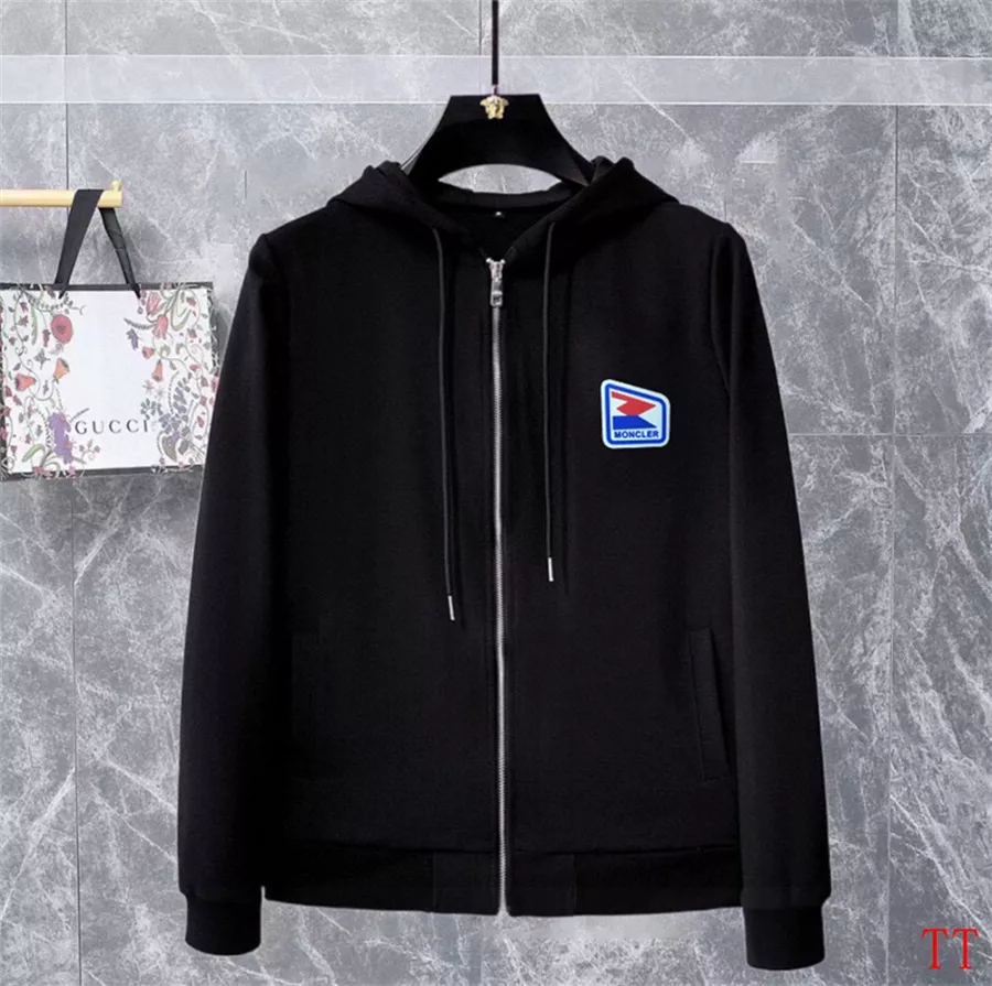 Moncler Tracksuits Long Sleeved For Men Comfortable 4068